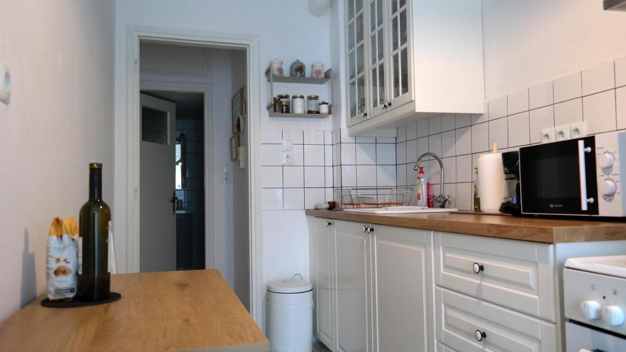 Flat In The Heart Of Koukaki Under Acropolis Lägenhet Aten Exteriör bild
